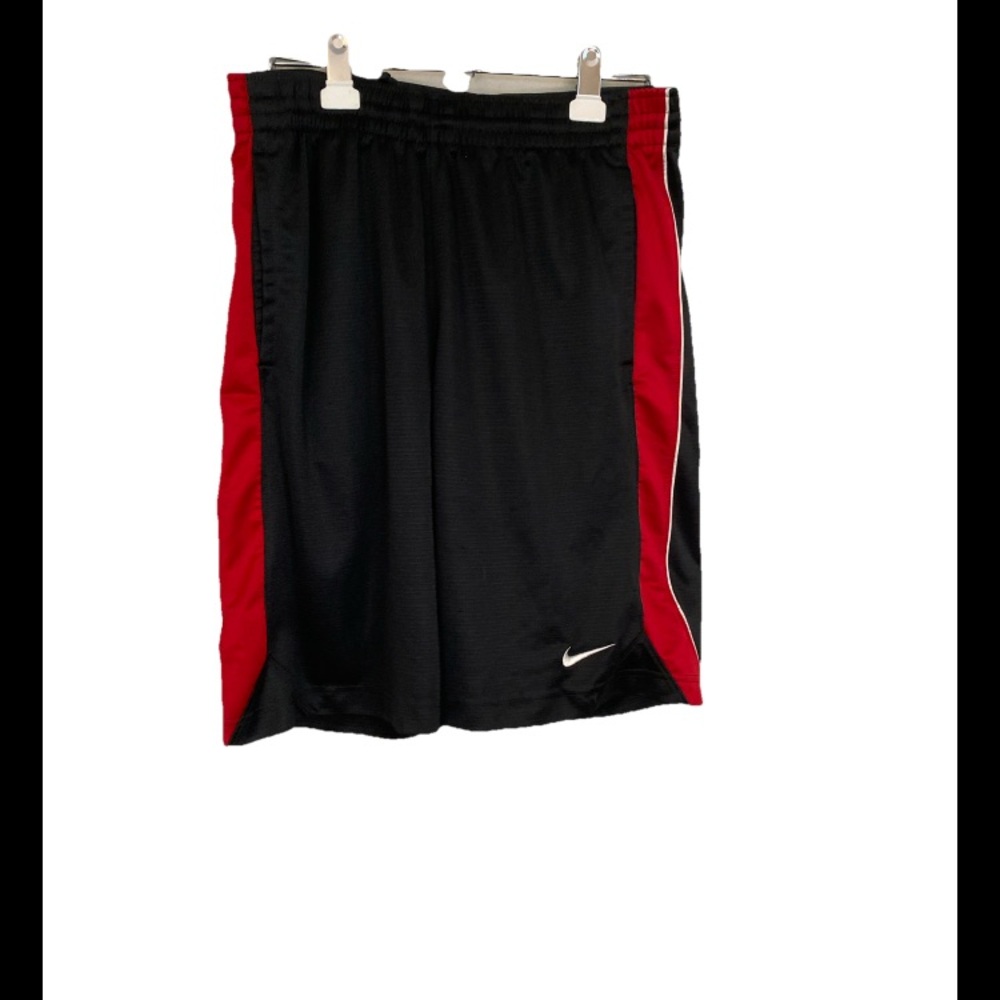 Nike Men's Black Red Athletic Workout ShortsBasketball Small classic Fit
